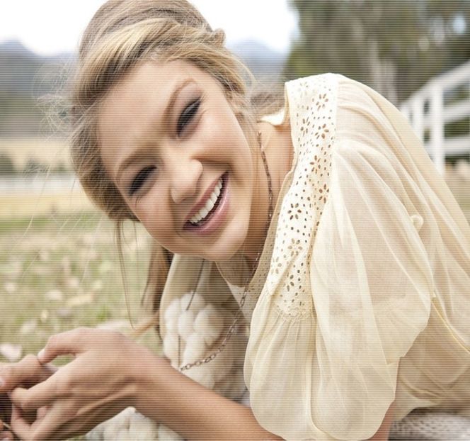 ━ Însă în acelaşi timp avea să îi facă un bine, atât ei, cât şi lui, evident. „Da, putem pleca.” - 19 Pull them panties to the side!