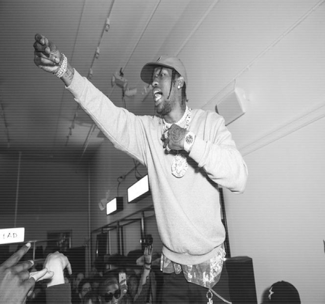 — Gândit, așa se și întâmplase. Căci pe parcurs ce îi captase privirea prin intermediul propriilor - 19 Pull them panties to the side!