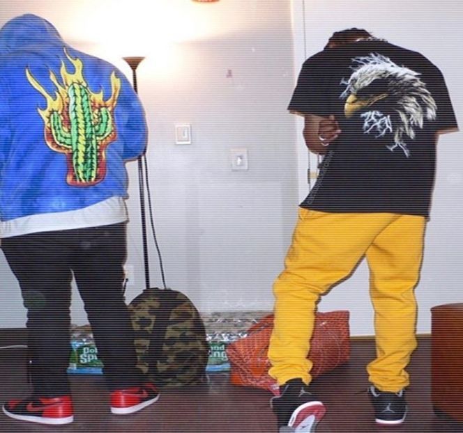 — Dreptul acesteia, dar ulterior recurge la o bruscă acțiune, prinderea brațului ei și - 19 Pull them panties to the side!