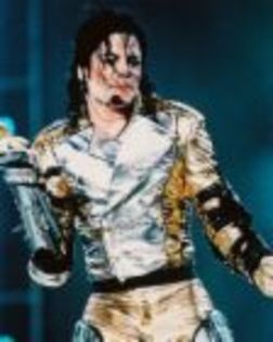 6e0f7b86b413a6a4 - Poze Michael Jackson