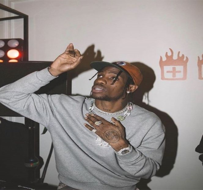 — Nu purta de obicei centura de siguranţă, motiv pentru care nici acum nu se oboseşte a - 19 Pull them panties to the side!