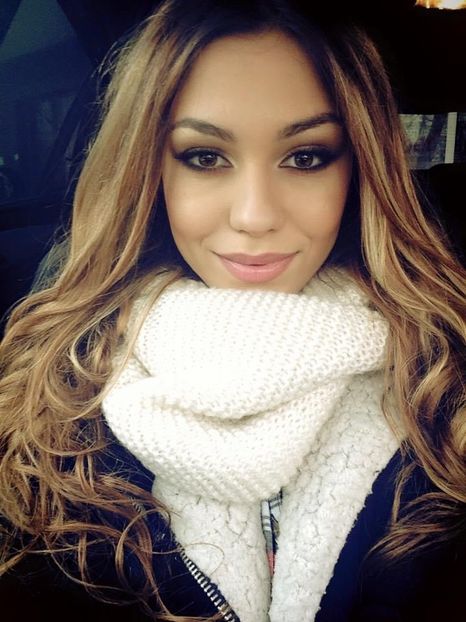 FEFA54C2-5890-4700-8888-023EB514B25C - 002b Mira