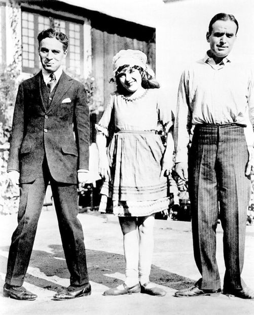 Charlie Chaplin - Charlie Chaplin