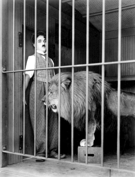 Charlie Chaplin - Charlie Chaplin