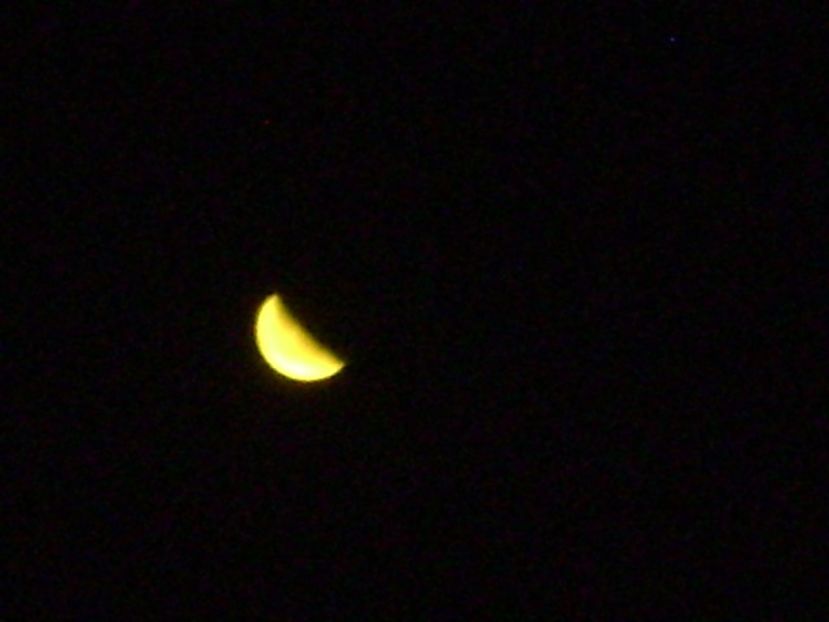 Rasarit de Luna in scadere in Berbec - Luna - Soarele si norii - 2