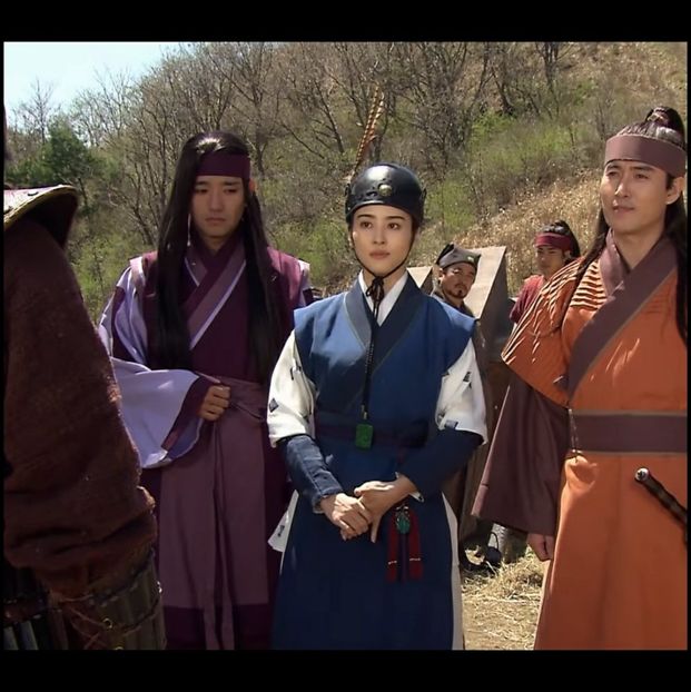 Ｐｏｚａ １５ － １３．０９．２０２０ － １９：５３ - a - Legendele Palatului - Printul Jumong