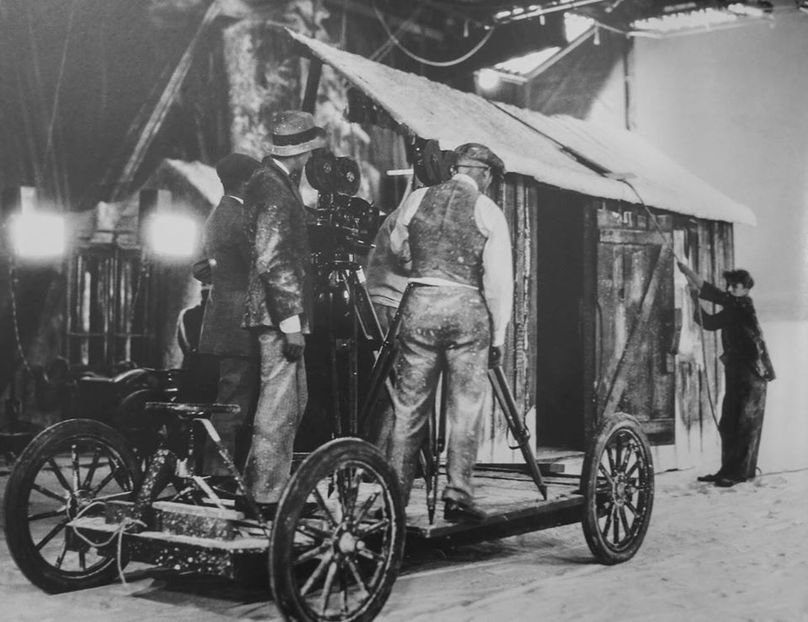 Charlie Chaplin - Charlie Chaplin