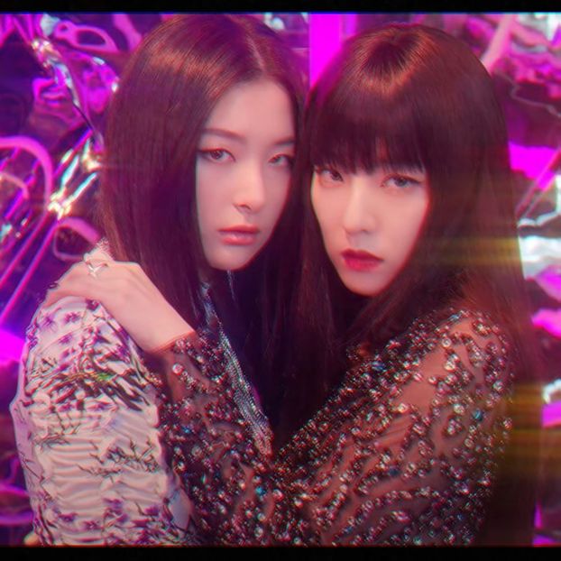  - X - RED like a perfect VELVET
