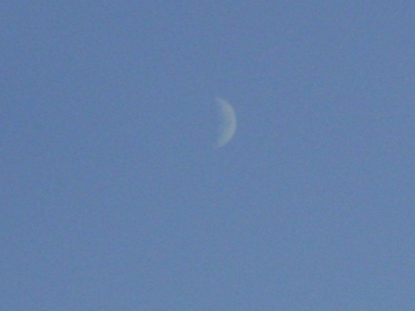 Echinoctiul de toamna - Luna in crestere in Sagetator - Luna - Soarele si norii - 2