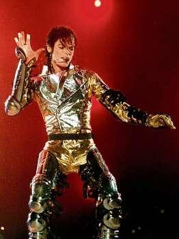 michael-jackson-dangerous-1992-10172046-mfbh,templateId=renderScaled,property=Bild,height=349