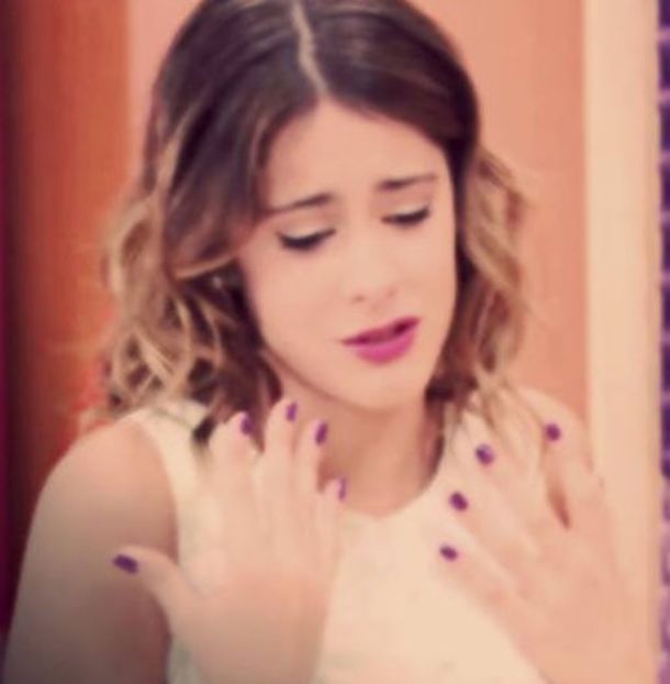 F1A91E00-C99B-482C-AC81-6BE04648FD63 - 01a Violetta - pmv - 3