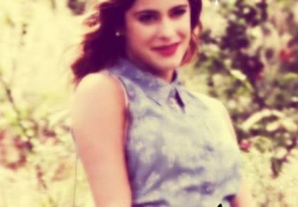 F44628CB-56C8-4D9E-9383-E6A23662EBB5 - 01a Violetta - pmv - 3