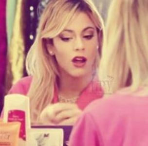 180095D7-B03A-4A4D-B012-FF18B6F1F87D - 01a Violetta - pmv - 3