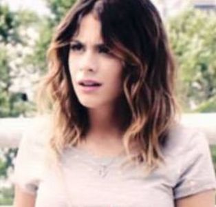 9446C537-D024-487D-A7D9-7EF16E3FB36E - 01a Violetta - pmv - 3