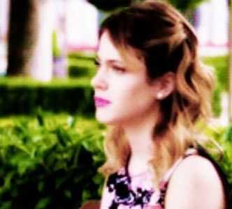 102945741_JBHFLZL3 - 01a Violetta - pmv - 3