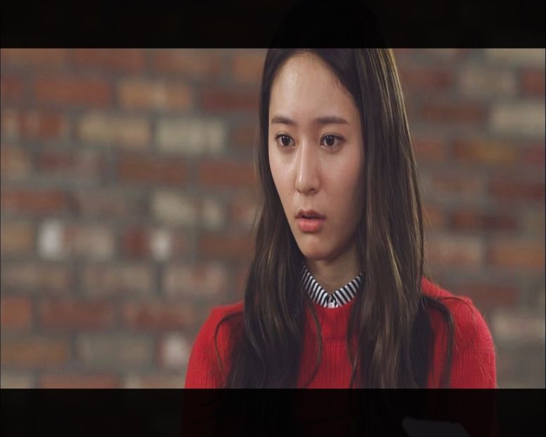 ― Ya! Te minți singură!.. A fost un nesimțit că a plecat așa, mai ales după ce ți-a zis că clk - Episode 08