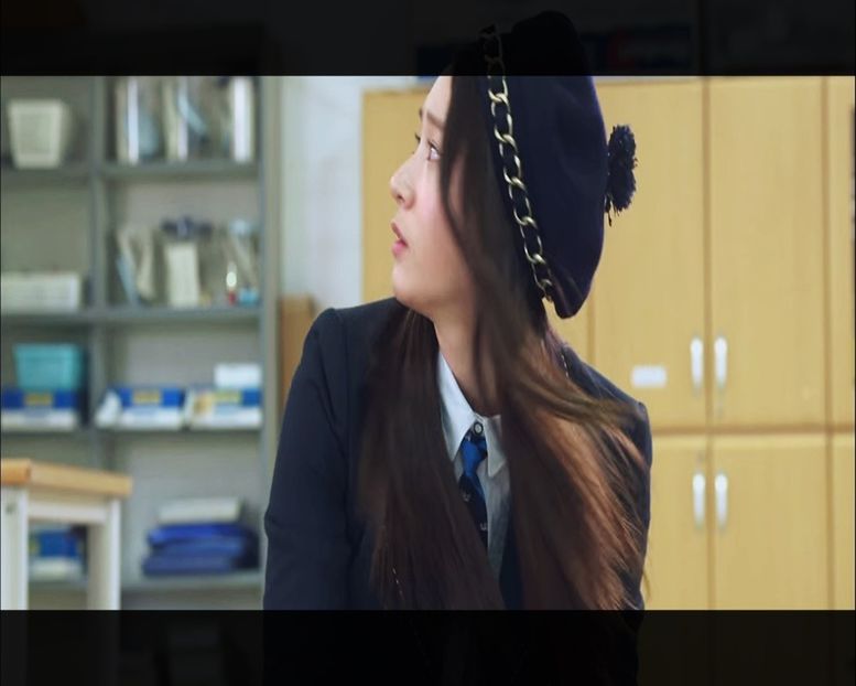 ▌Își întoarce privirea către Gun. ▌ - Episode 08