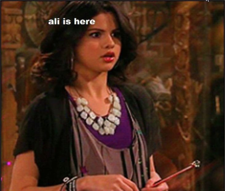  - 01 Selena