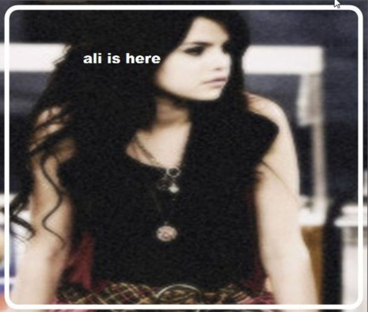  - 01 Selena