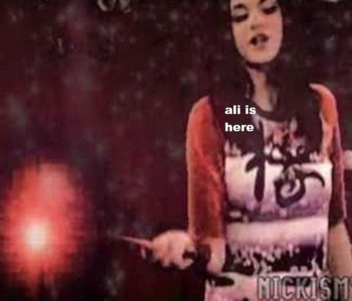  - 01 Selena