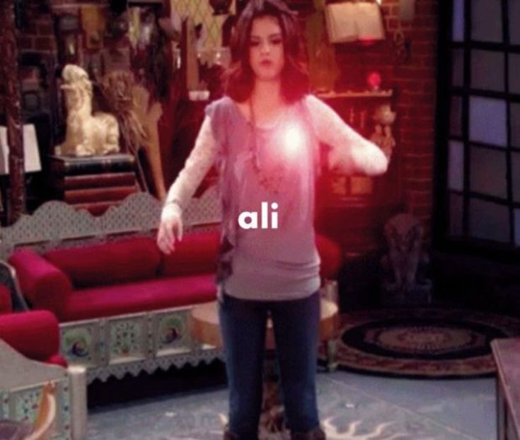  - 01 Selena