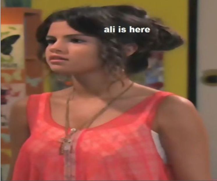  - 01 Selena