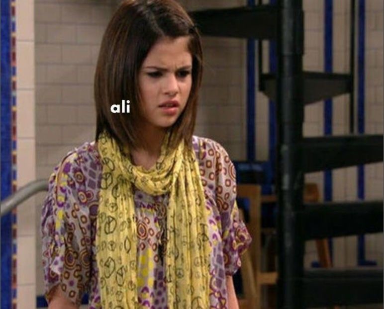  - 01 Selena
