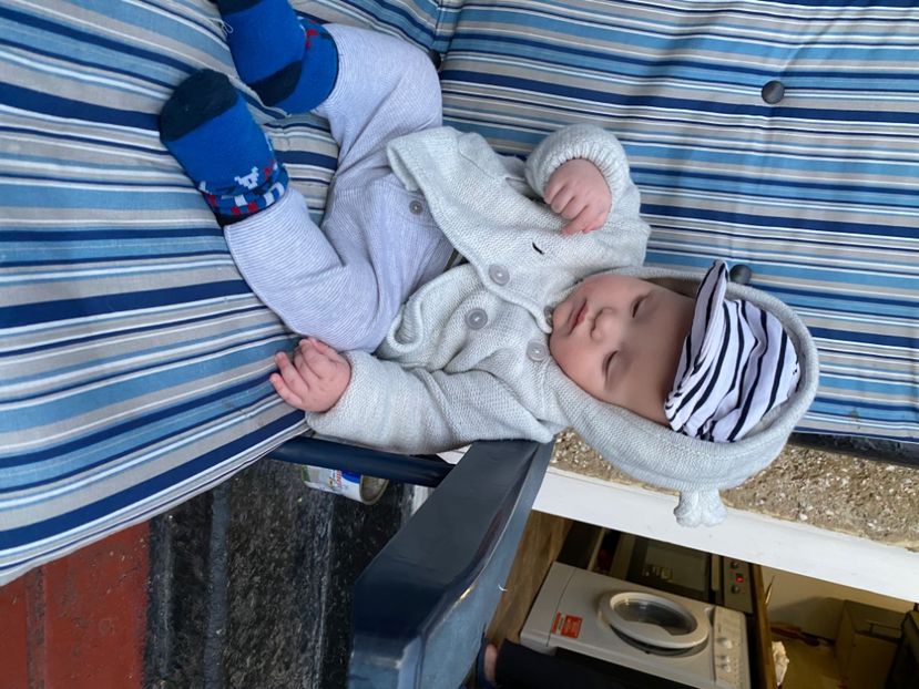 34ADD0A6-2B89-480B-A8B8-422D7B6E13D8 - Lucas Winnie