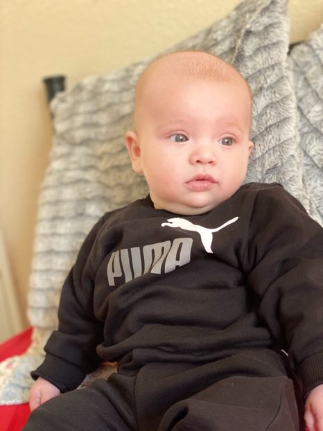 F9038620-57D8-46DE-96B3-436E4EBE7D42 - Lucas Winnie