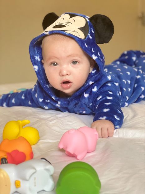 10E889AD-E6A8-4678-8F73-EA655921B3A1 - Lucas 5 months