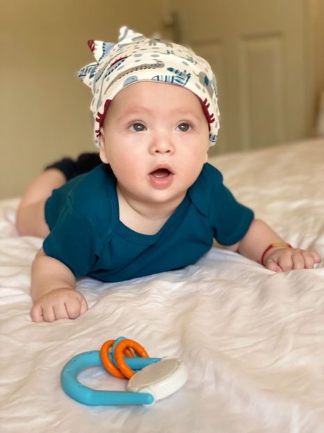 18C839D3-9444-47C0-9934-91FA4FDD5F00 - Lucas 5 months