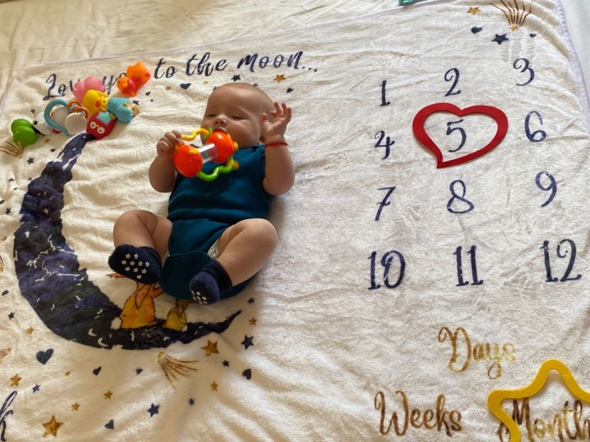 0CBFD5F6-46F9-4E96-AFF3-94FC5D930E75 - Lucas 5 months