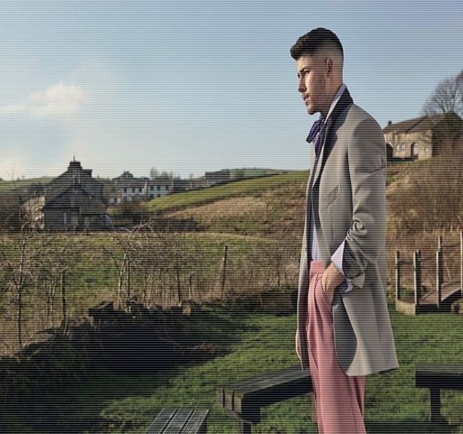 — Felicitările mele.” Cu toate că relaţia lor fusese una oarecum scurtă, sfârşindu-se chiar - 20 Goosebumps from your eyes