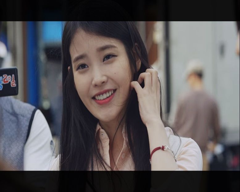 ▌O vede pe Haneul în campus și fuge la ea. ▌　― Haneeeul! ^^ - Episode 10