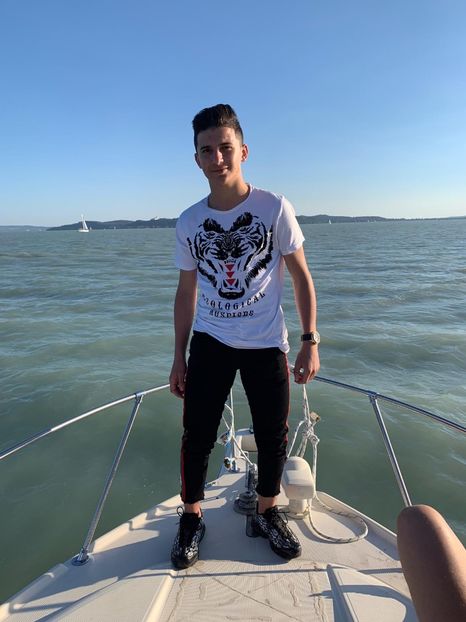 49B6DEF7-712B-488F-B161-CABB4B03DA7D - HuntDebrecen