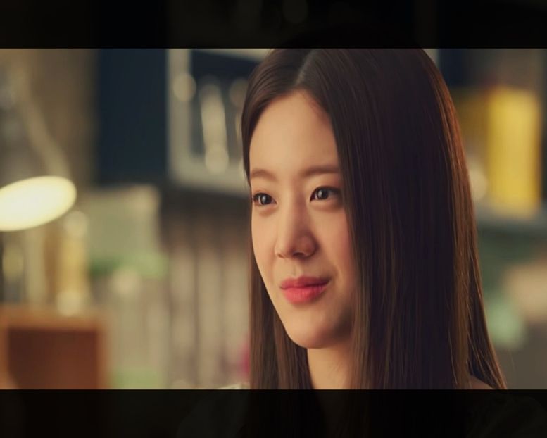 ▌Se uită cu coada ochiului la Jihoon. ▌　― Love shot! Love shot! - Episode 11