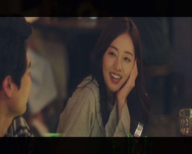 ▌Se uită la ei și râde. ▌　― Așteptăăăm. - Episode 11