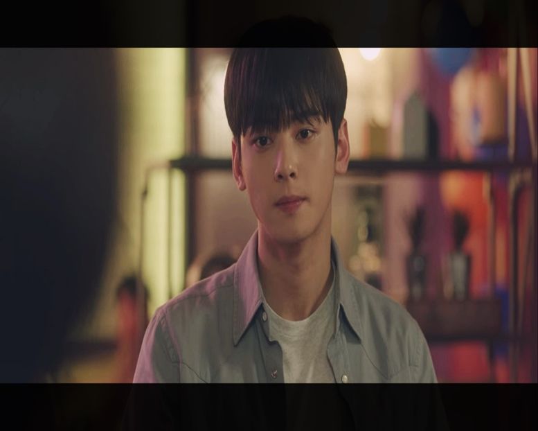 ▌O privește pe Hana în continuare. ▌ - Episode 11