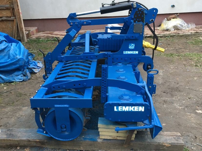 72E0500D-C2D3-47A1-A501-0BBF1005580C - LEMKEN ZIRKON 6 300