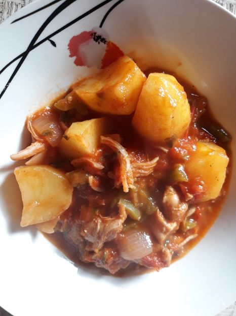 Gulas la ceaun - Retete 1