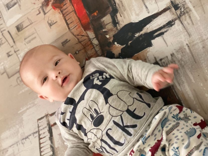 98CF6BE3-A1BD-40AC-9946-F09FFA8CB7F8 - Lucas 5 months