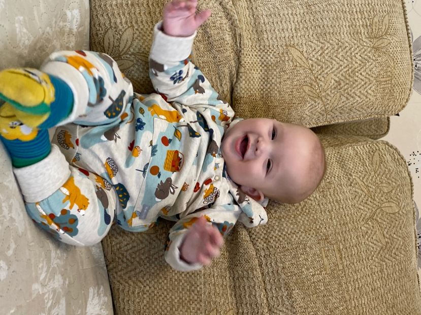 F4803611-ADAB-416A-A8DD-B46D5A7F4649 - Lucas 5 months
