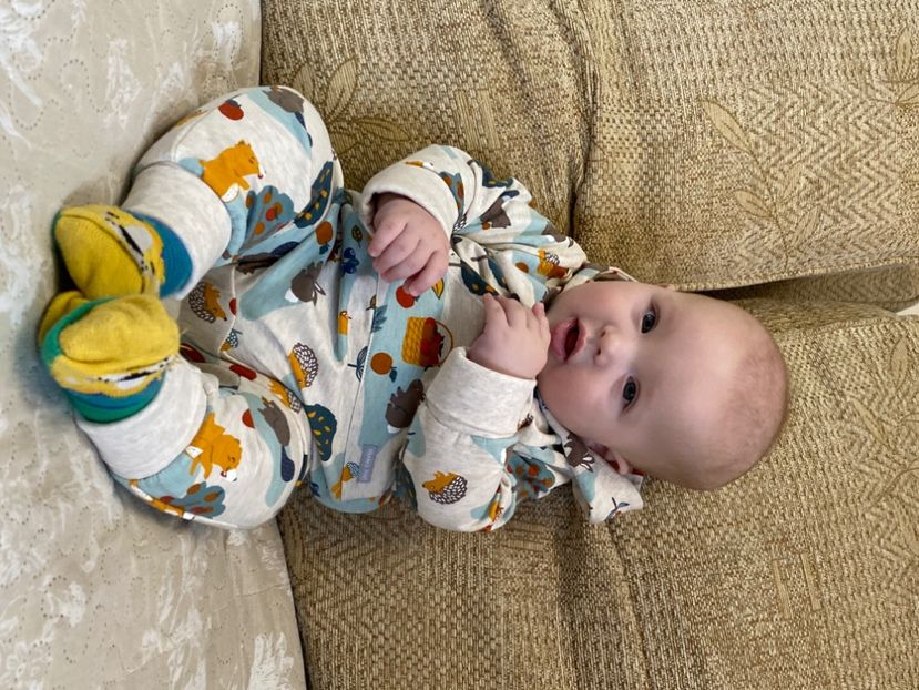10E3DC05-C909-4091-B750-CD2E16343EFC - Lucas 5 months
