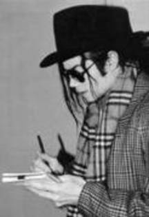 IWAQMCMUVECRQYHVAPM - poze mj