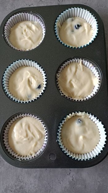 7 11.2020 - Cupcakes cu afine