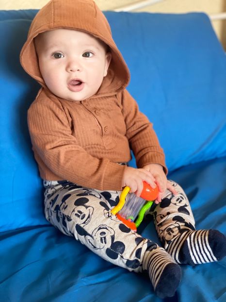 21A8AA7F-AB19-4733-AC54-1483602D0075 - Lucas