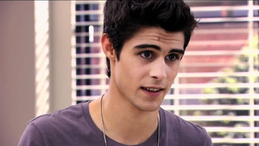 Tomas Heredia - Violetta