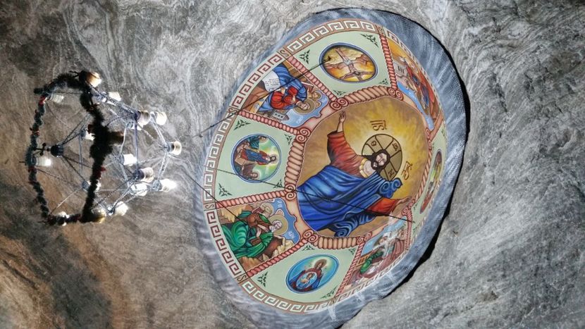  - Colindand la poarta cerului