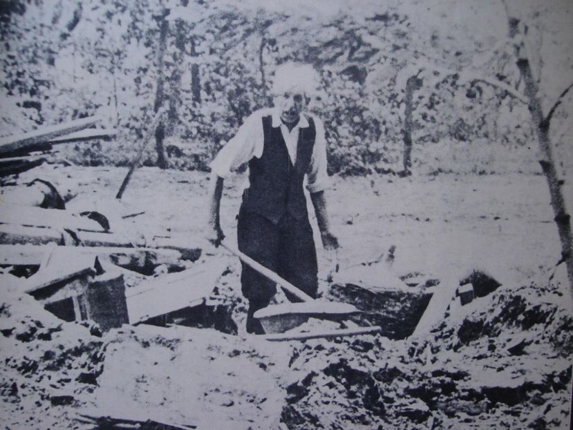 Apa Ca Un Bivol Negru - Apa Ca Un Bivol Negru 1970