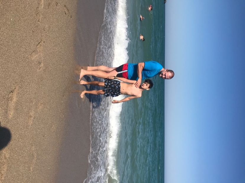 F25A3EFF-6366-46A1-B917-9F867521AA53 - poze A